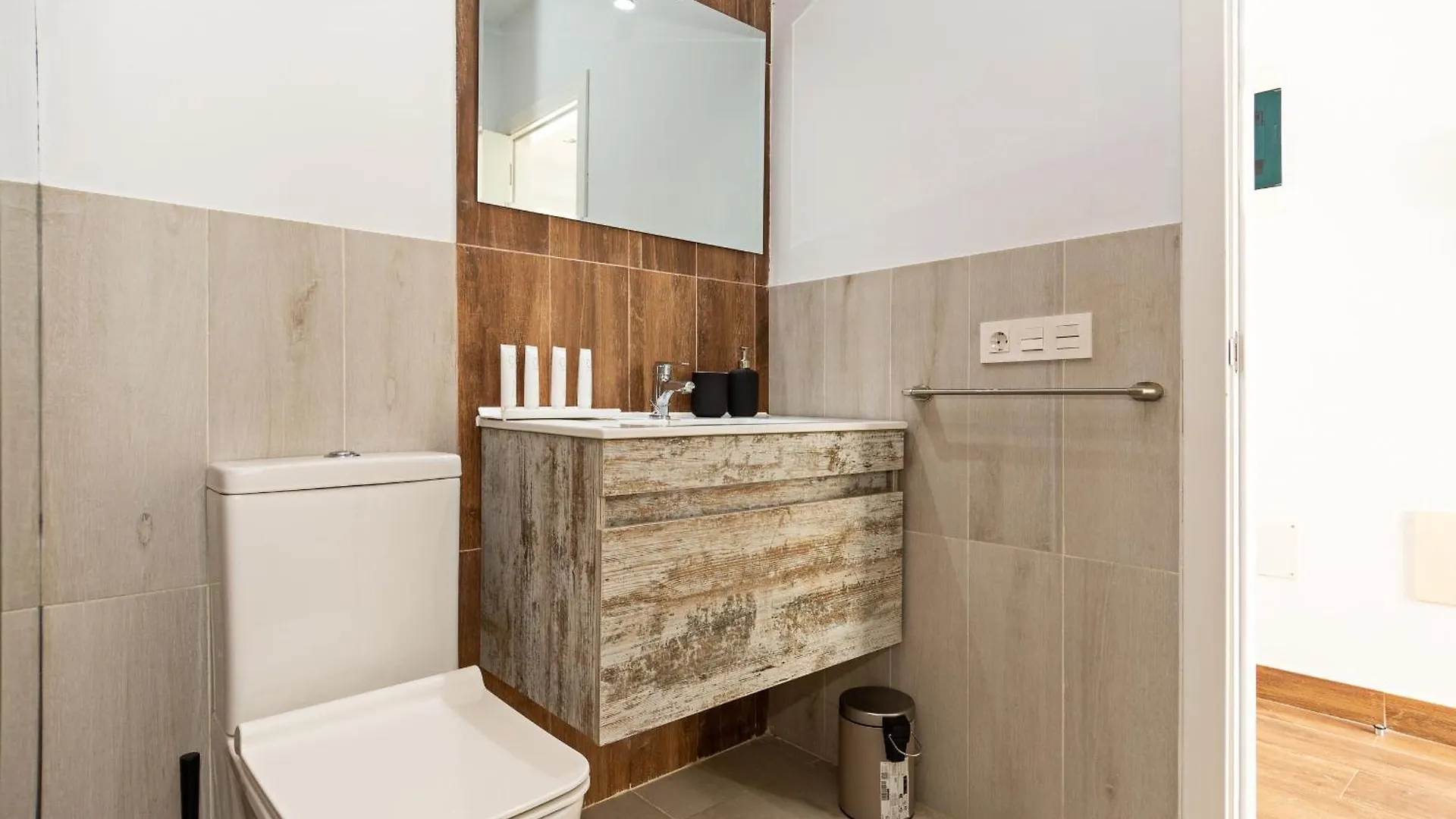 Arrecife Modern House - Renovated & Cozy Apartment Spain